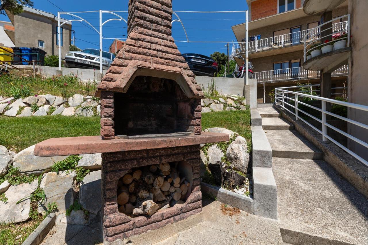 Apartments With A Parking Space Stanici, Omis - 11421 셀리나 외부 사진