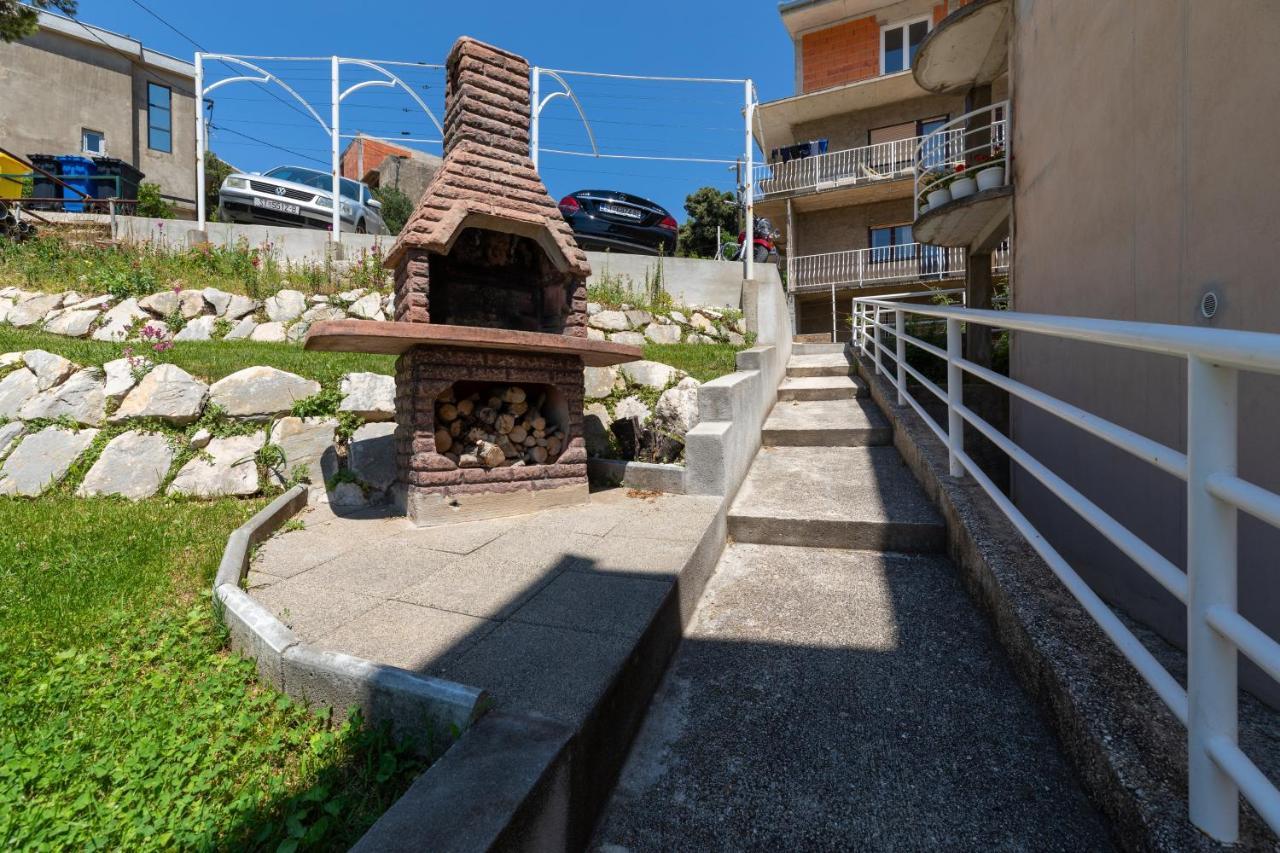 Apartments With A Parking Space Stanici, Omis - 11421 셀리나 외부 사진
