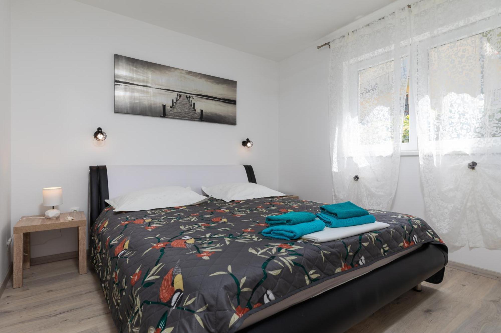 Apartments With A Parking Space Stanici, Omis - 11421 셀리나 외부 사진